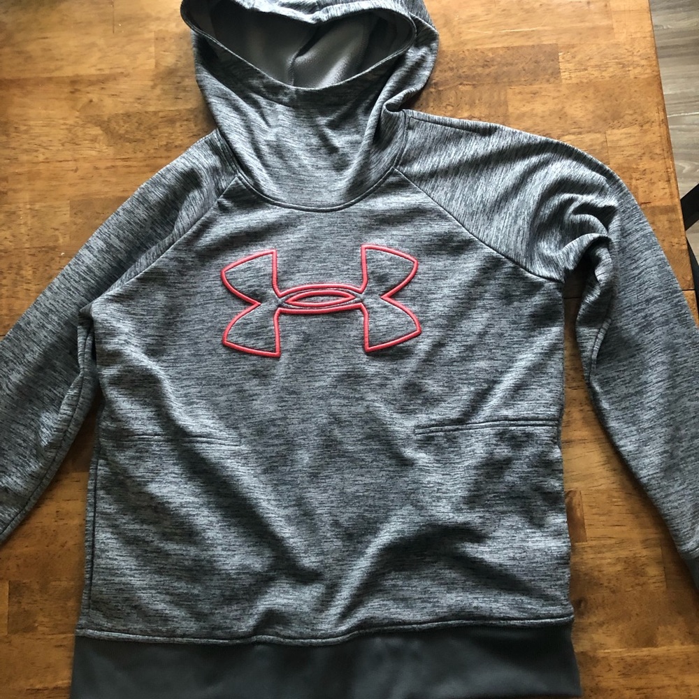 Ladies grey under armour hoodie. Size medium. Like new.